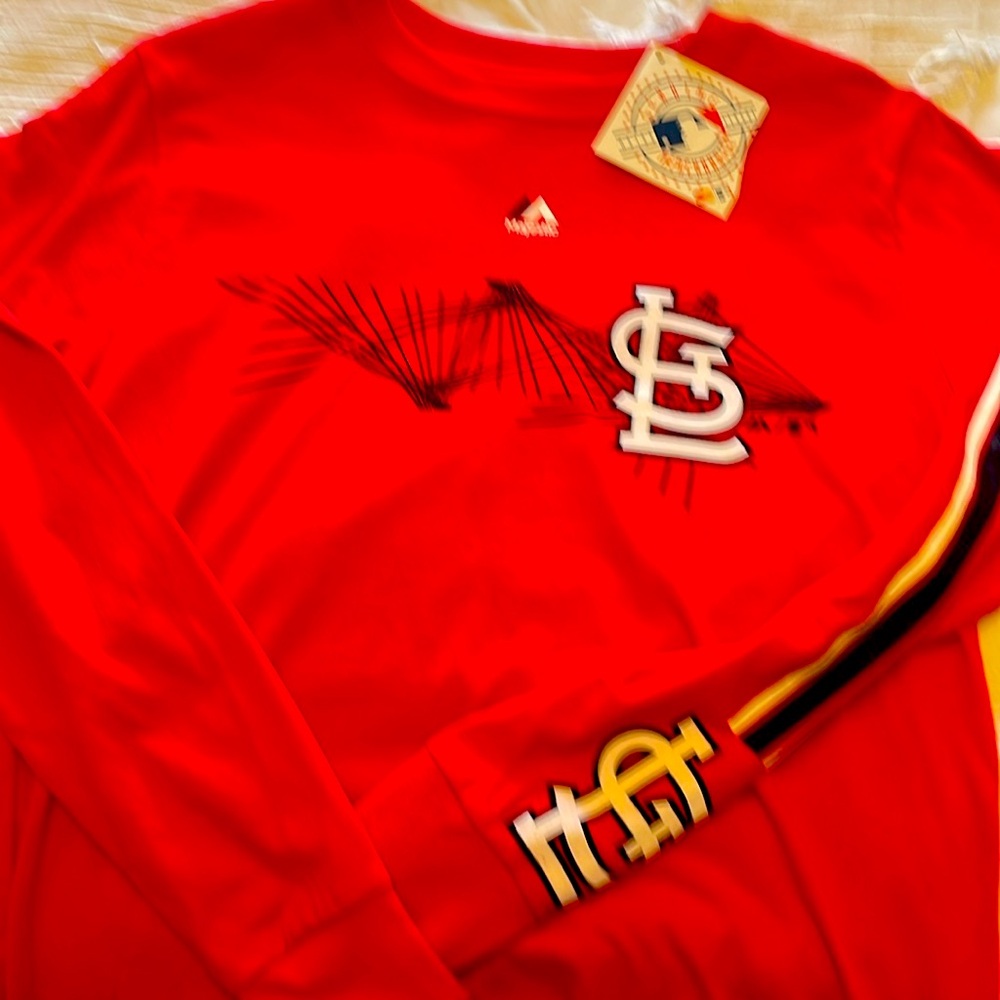 NWT Majestic long sleeve